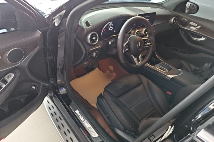 Used Mercedes-Benz GLC 2022 Refreshed GLC 300 L 4MATIC Dynamic Edition Prestige Version Driver Seat