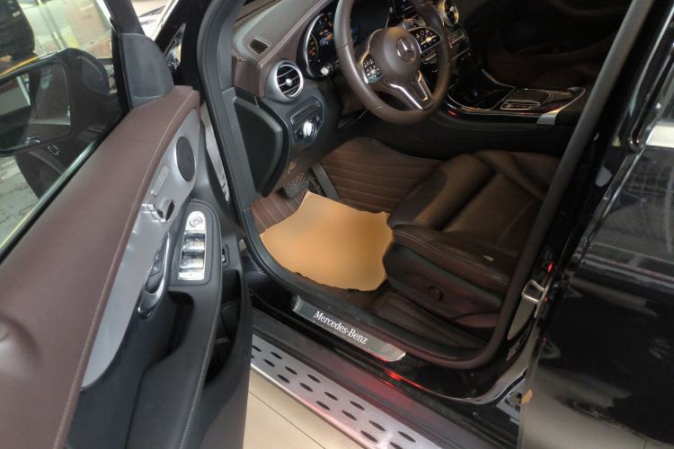 Used Mercedes-Benz GLC 2022 Refreshed GLC 260 L 4MATIC Dynamic Edition Driver Seat