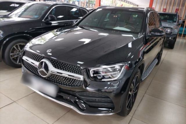 Ojetý Mercedes-Benz GLC 2022 GLC 260 L 4MATIC Luxury Model