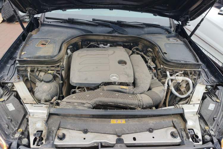 Used Mercedes-Benz GLC 2022 Second Facelift GLC 260 L 4MATIC Luxury Edition Engine Bay