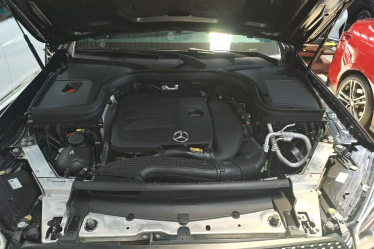 Used Mercedes-Benz GLC 2022 Refreshed GLC 300 L 4MATIC Dynamic Edition Engine Bay
