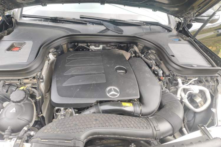 Used Mercedes-Benz GLC 2022 Facelift GLC 260 L 4MATIC Luxury Edition Engine Bay