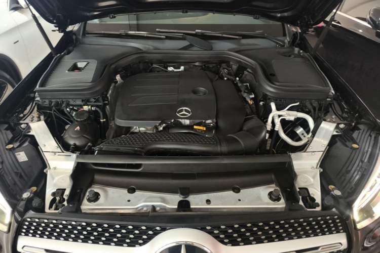 Used Mercedes-Benz GLC 2022 Second Facelift GLC 260 L 4MATIC Luxury Edition Engine Bay