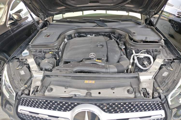 Used Mercedes-Benz GLC 2022 Facelift GLC 260 L 4MATIC Luxury Edition Engine Bay