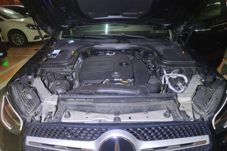 Used Mercedes-Benz GLC 2022 Second Facelift GLC 260 L 4MATIC Luxury Edition Engine Bay