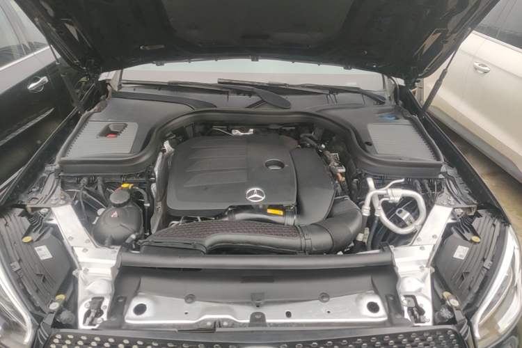 Used Mercedes-Benz GLC 2022 GLC 300 L 4MATIC Dynamic Model Engine Bay