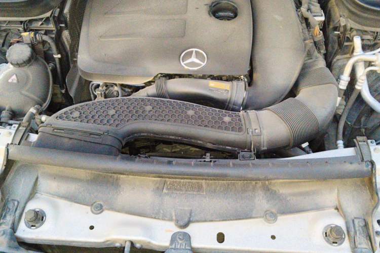 Used Mercedes-Benz GLC 2022 Refreshed GLC 300 L 4MATIC Dynamic Edition Prestige Version Engine Bay
