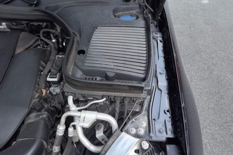 Used Mercedes-Benz GLC 2022 Refreshed GLC 300 L 4MATIC Dynamic Edition Engine Bay Left