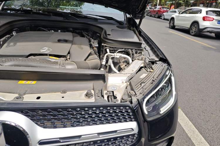Used Mercedes-Benz GLC 2022 Facelift GLC 260 L 4MATIC Luxury Edition Engine Bay Left