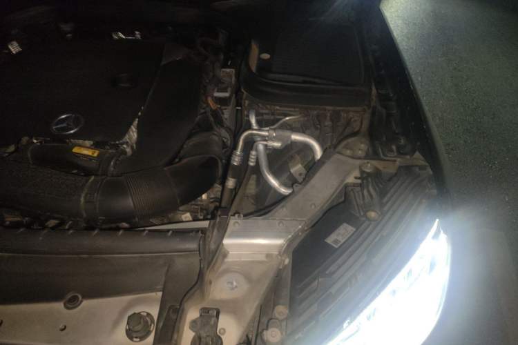Used Mercedes-Benz GLC 2022 Second Facelift GLC 260 L 4MATIC Luxury Edition Engine Bay Left