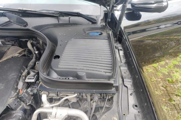 Used Mercedes-Benz GLC 2022 Facelift GLC 260 L 4MATIC Luxury Edition Engine Bay Left