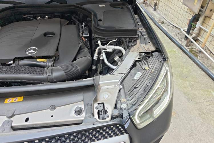 Used Mercedes-Benz GLC 2022 Refreshed GLC 300 L 4MATIC Dynamic Edition Prestige Version Engine Bay Left