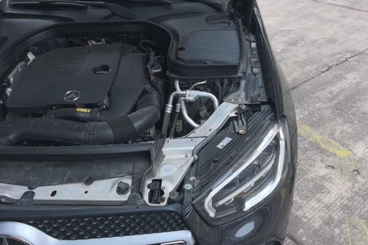 Used Mercedes-Benz GLC 2022 GLC 300 L 4MATIC Dynamic Model Engine Bay Left