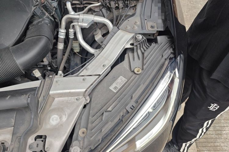 Used Mercedes-Benz GLC 2022 Refreshed GLC 300 L 4MATIC Dynamic Edition Prestige Version Engine Bay Left