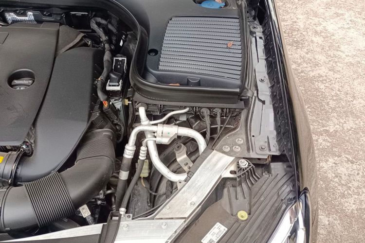 Used Mercedes-Benz GLC 2022 Refreshed GLC 260 L 4MATIC Dynamic Edition Engine Bay Left