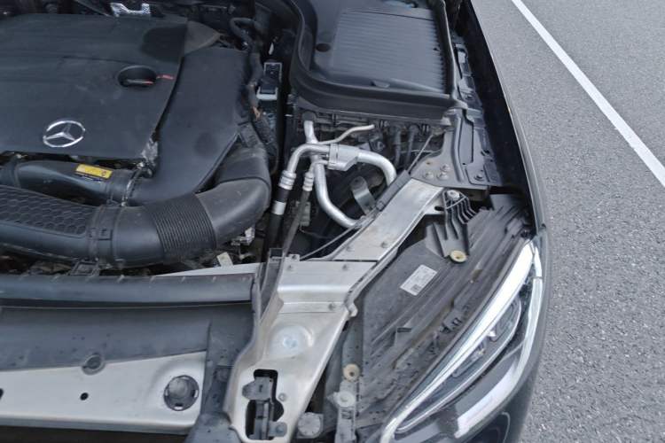 Used Mercedes-Benz GLC 2022 Second Facelift GLC 260 L 4MATIC Luxury Edition Engine Bay Left