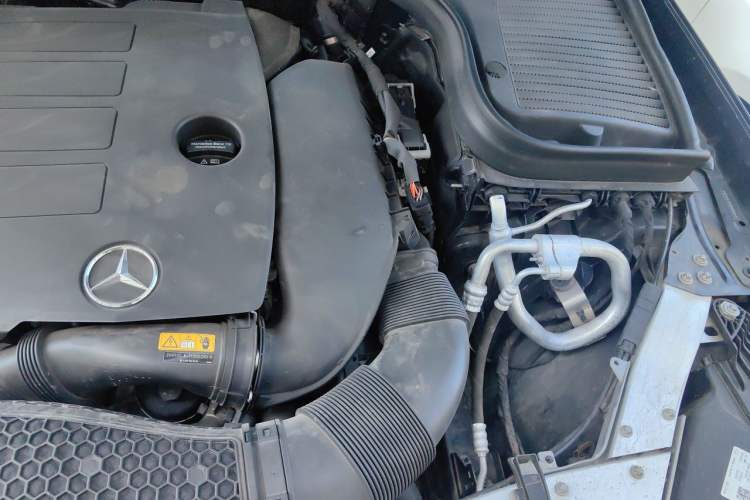 Used Mercedes-Benz GLC 2022 Facelift GLC 260 L 4MATIC Luxury Edition Engine Bay Left
