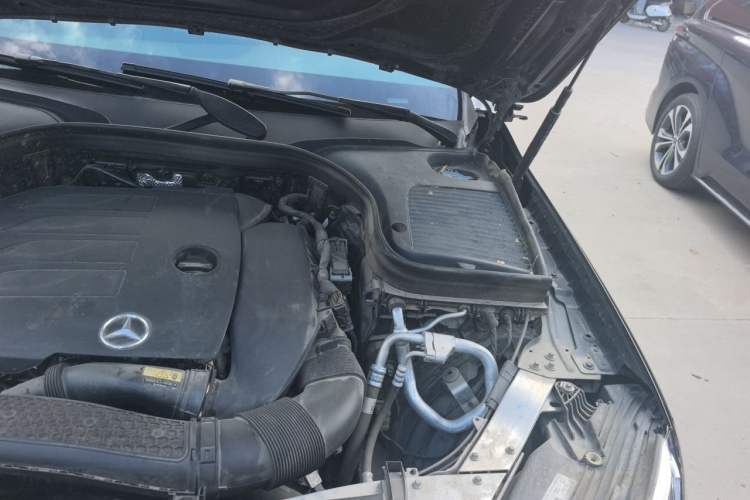 Used Mercedes-Benz GLC 2022 Refreshed GLC 260 L 4MATIC Dynamic Edition Engine Bay Left
