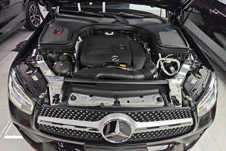 Used Mercedes-Benz GLC 2022 GLC 300 L 4MATIC Dynamic Model Engine Bay
