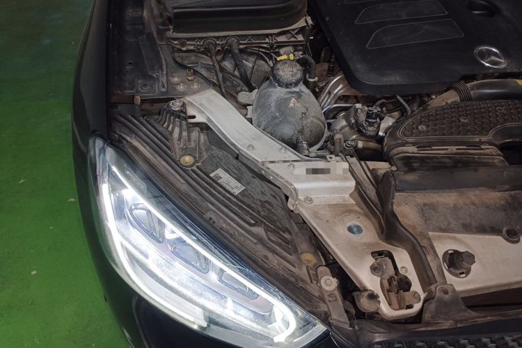 Used Mercedes-Benz GLC 2022 GLC 260 L 4MATIC Luxury Model Engine Bay Right