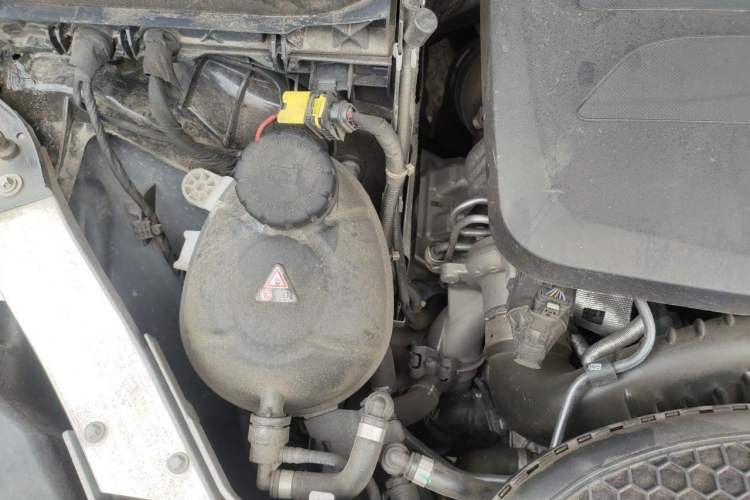Used Mercedes-Benz GLC 2022 Facelifted GLC 260 L 4MATIC Dynamic Edition Engine Bay Right
