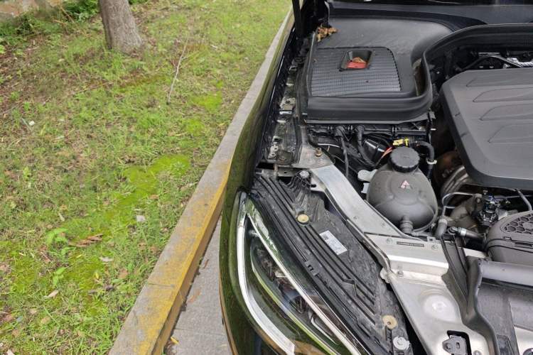 Used Mercedes-Benz GLC 2022 Facelifted GLC 260 L 4MATIC Dynamic Edition Engine Bay Right