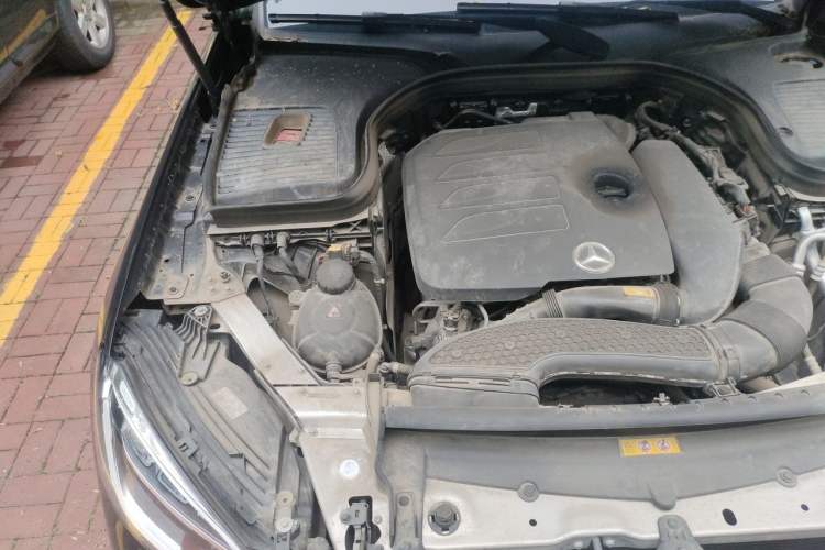 Used Mercedes-Benz GLC 2022 Second Facelift GLC 260 L 4MATIC Luxury Edition Engine Bay Right