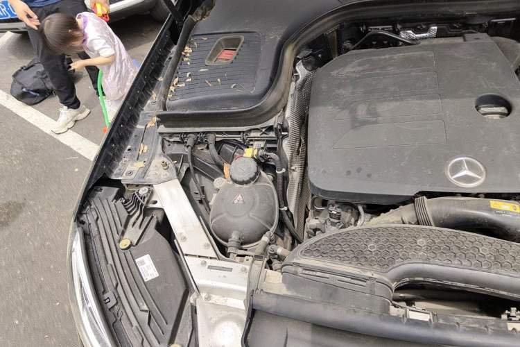 Used Mercedes-Benz GLC 2022 Facelift GLC 260 L 4MATIC Luxury Edition Engine Bay Right