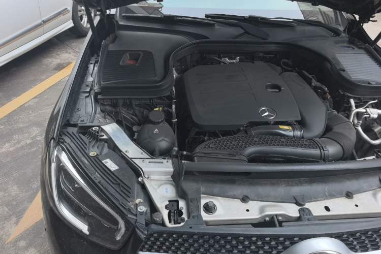 Used Mercedes-Benz GLC 2022 GLC 300 L 4MATIC Dynamic Model Engine Bay Right