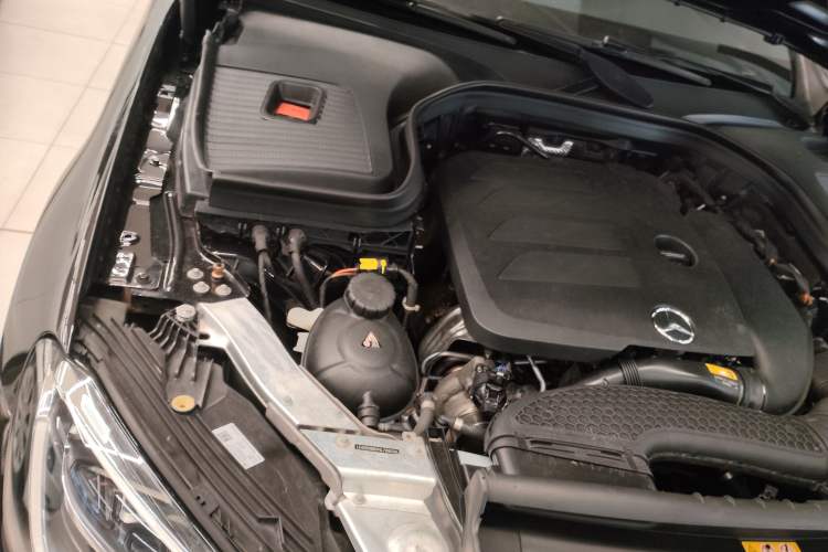 Used Mercedes-Benz GLC 2022 Refreshed GLC 260 L 4MATIC Dynamic Edition Engine Bay Right
