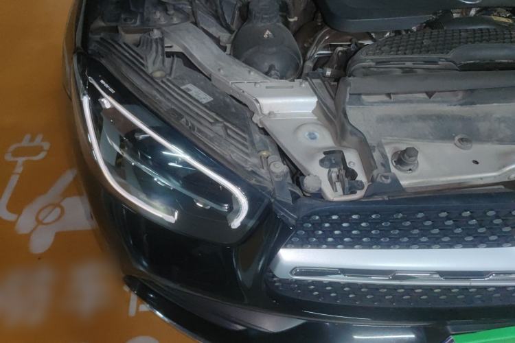 Used Mercedes-Benz GLC 2022 Second Facelift GLC 260 L 4MATIC Luxury Edition Engine Bay Right