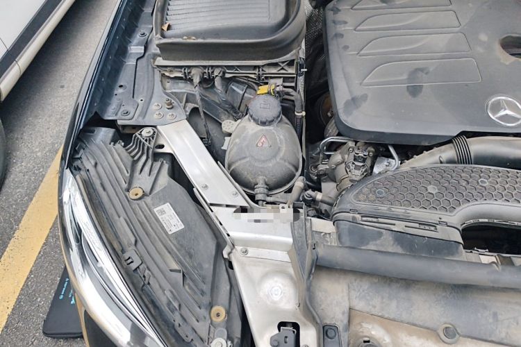 Used Mercedes-Benz GLC 2022 Second Facelift GLC 260 L 4MATIC Luxury Edition Engine Bay Right