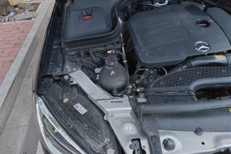 Used Mercedes-Benz GLC 2022 Second Facelift GLC 260 L 4MATIC Luxury Edition Engine Bay Right