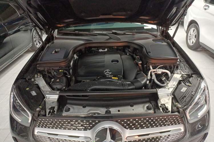 Used Mercedes-Benz GLC 2022 Second Facelift GLC 260 L 4MATIC Luxury Edition Engine Bay