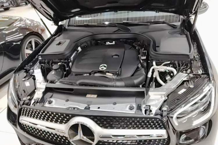Used Mercedes-Benz GLC 2022 GLC 260 L 4MATIC Luxury Model Engine Bay