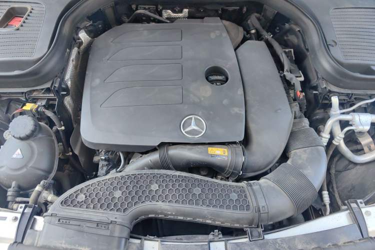 Used Mercedes-Benz GLC 2022 Facelift GLC 260 L 4MATIC Luxury Edition Engine Bay