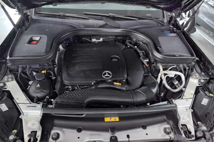 Used Mercedes-Benz GLC 2022 Facelift GLC 260 L 4MATIC Luxury Edition Engine Bay