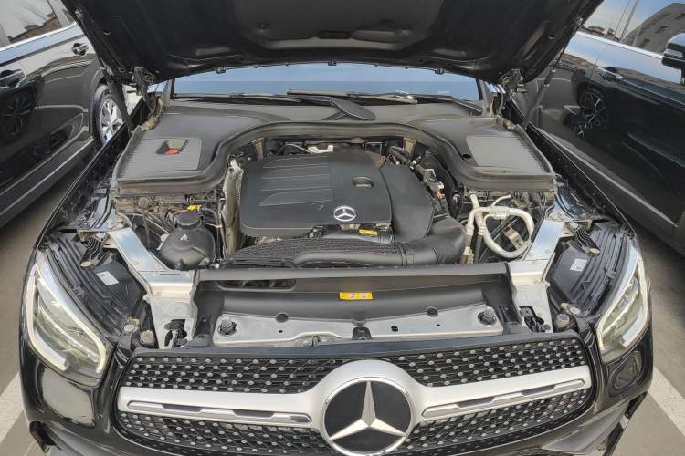 Used Mercedes-Benz GLC 2022 Facelift GLC 260 L 4MATIC Luxury Edition Engine Bay