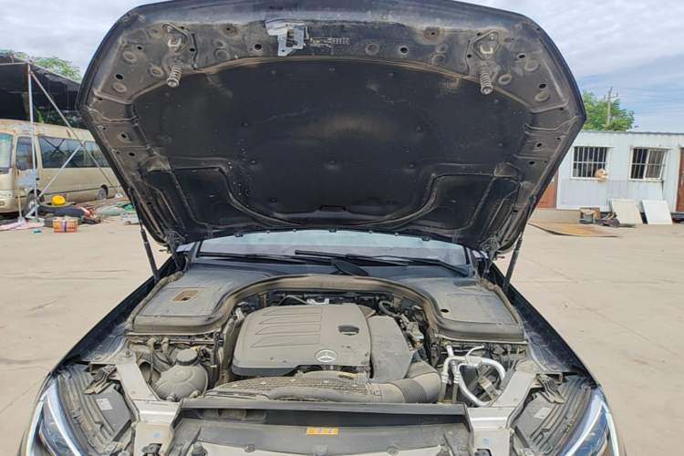 Used Mercedes-Benz GLC 2022 Refreshed GLC 260 L 4MATIC Dynamic Edition Engine Bay