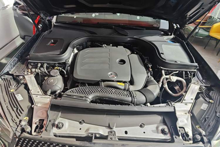 Used Mercedes-Benz GLC 2022 Second Facelift GLC 260 L 4MATIC Luxury Edition Engine Bay