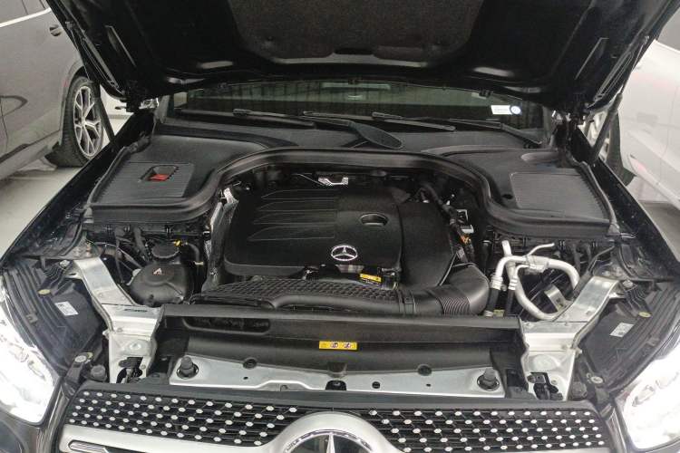 Used Mercedes-Benz GLC 2022 Facelift GLC 260 L 4MATIC Luxury Edition Engine Bay