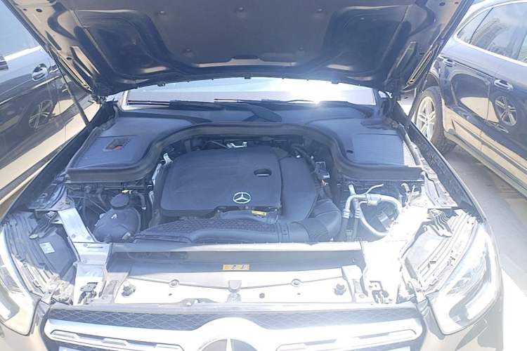 Used Mercedes-Benz GLC 2022 GLC 260 L 4MATIC Dynamic Edition Engine Bay