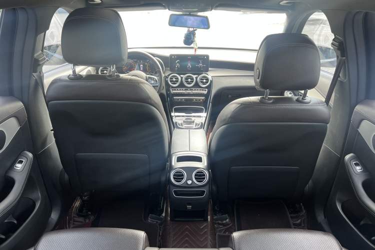 Used Mercedes-Benz GLC 2022 Facelifted GLC 260 L 4MATIC Dynamic Edition Exterior 1