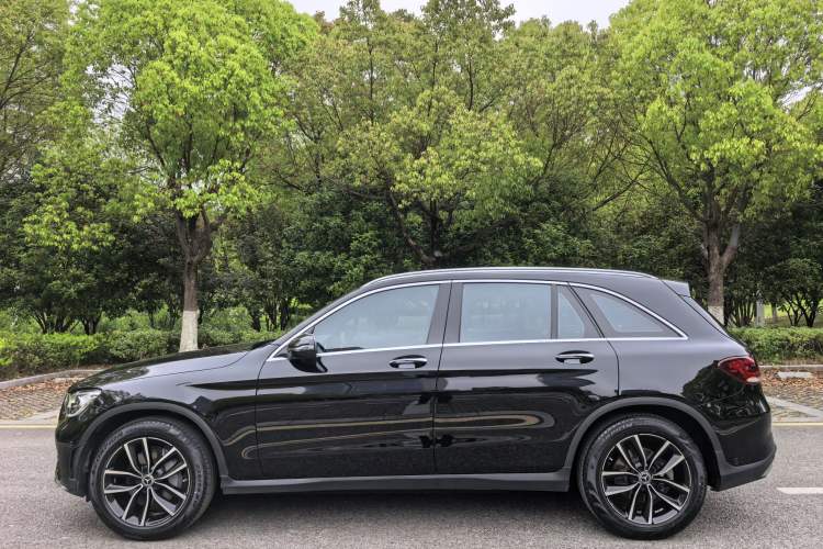 Used Mercedes-Benz GLC 2022 GLC 260 L 4MATIC Luxury Model Exterior 1