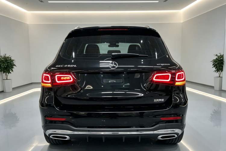 Used Mercedes-Benz GLC 2022 Second Facelift GLC 260 L 4MATIC Luxury Edition Exterior 1