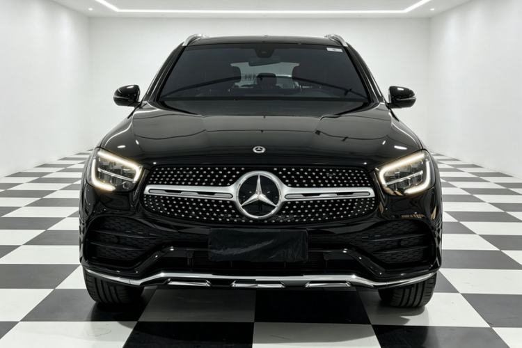 Used Mercedes-Benz GLC 2022 Second Facelift GLC 260 L 4MATIC Luxury Edition Exterior 1
