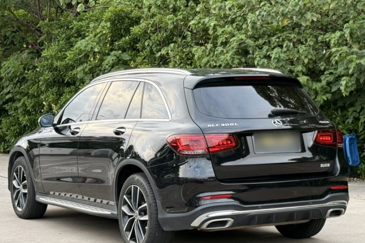 Used Mercedes-Benz GLC 2022 Facelift GLC 260 L 4MATIC Luxury Edition Exterior 2