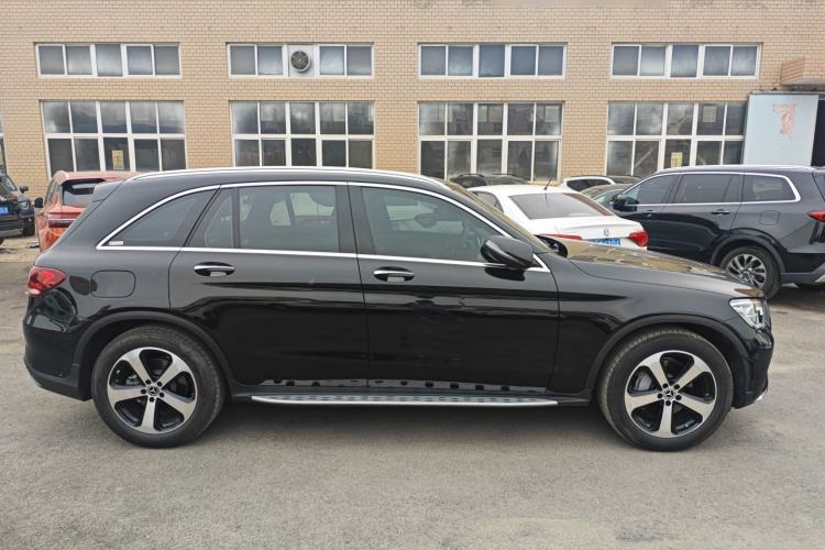 Used Mercedes-Benz GLC 2022 Facelifted GLC 260 L 4MATIC Dynamic Edition Exterior 2