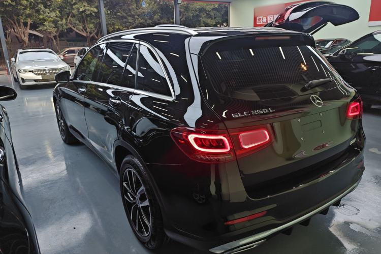 Used Mercedes-Benz GLC 2022 Facelift GLC 260 L 4MATIC Luxury Edition Exterior 2