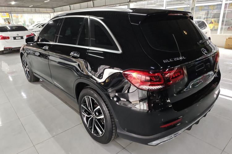 Used Mercedes-Benz GLC 2022 GLC 260 L 4MATIC Luxury Model Exterior 2
